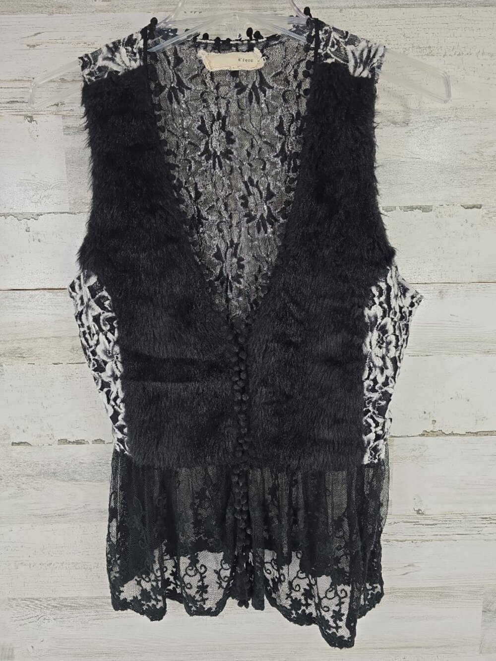 A'reve Black Floral Lace Faux Fur Trim Vest Top Women's Size LARGE DRY CLEANING.